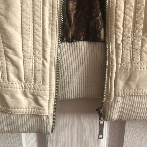 White leather like jacket. - Picture 2 of 5